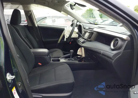 2017 Toyota Rav4 Le z USA, uszkodzony, nr VIN JTMZFREV0HJ119672